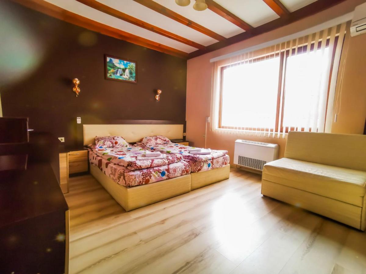 Hotel Alikante Sărniţa Exterior foto